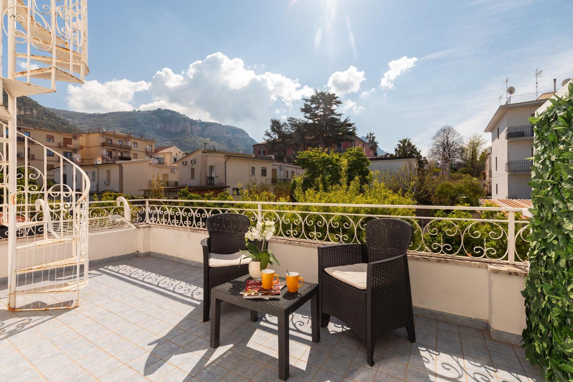 Yourhome - Villa Sorrento Meta Kültér fotó